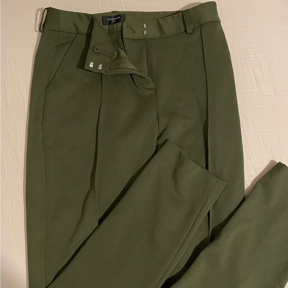 Tahari olive green ponte pants size 4